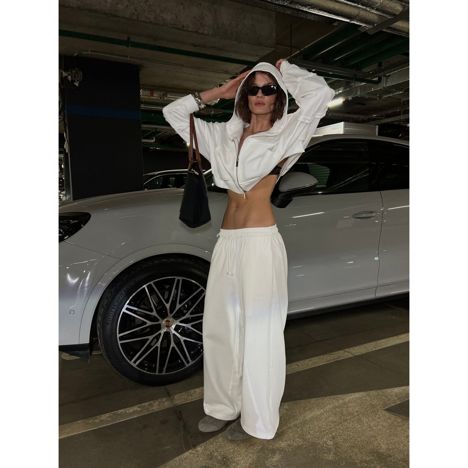 Зип-худи Sabe Logo Cropped Zip-Up Hoodie Milk