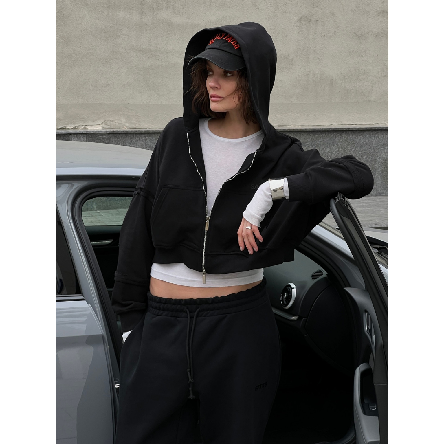 Зип-худи Sabe Logo Cropped Zip-Up Hoodie Black